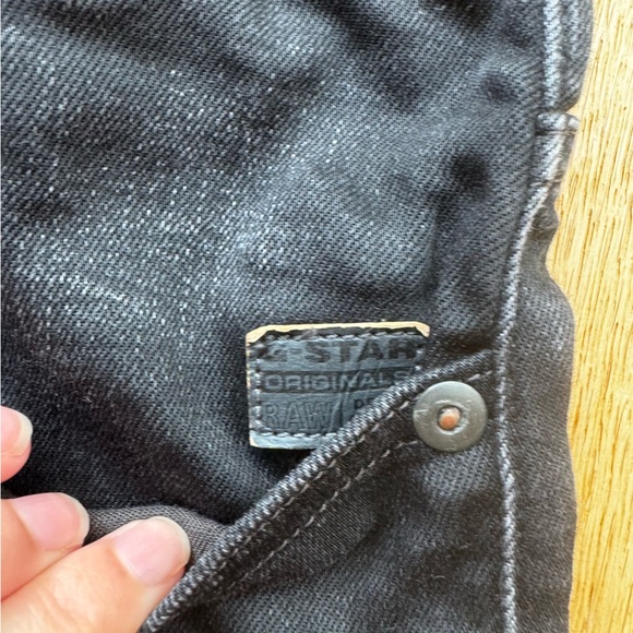 G-STAR RAW REVEND SUPER SLIM WASHED BLACK JEANS - 31 - Picture 5 of 15
